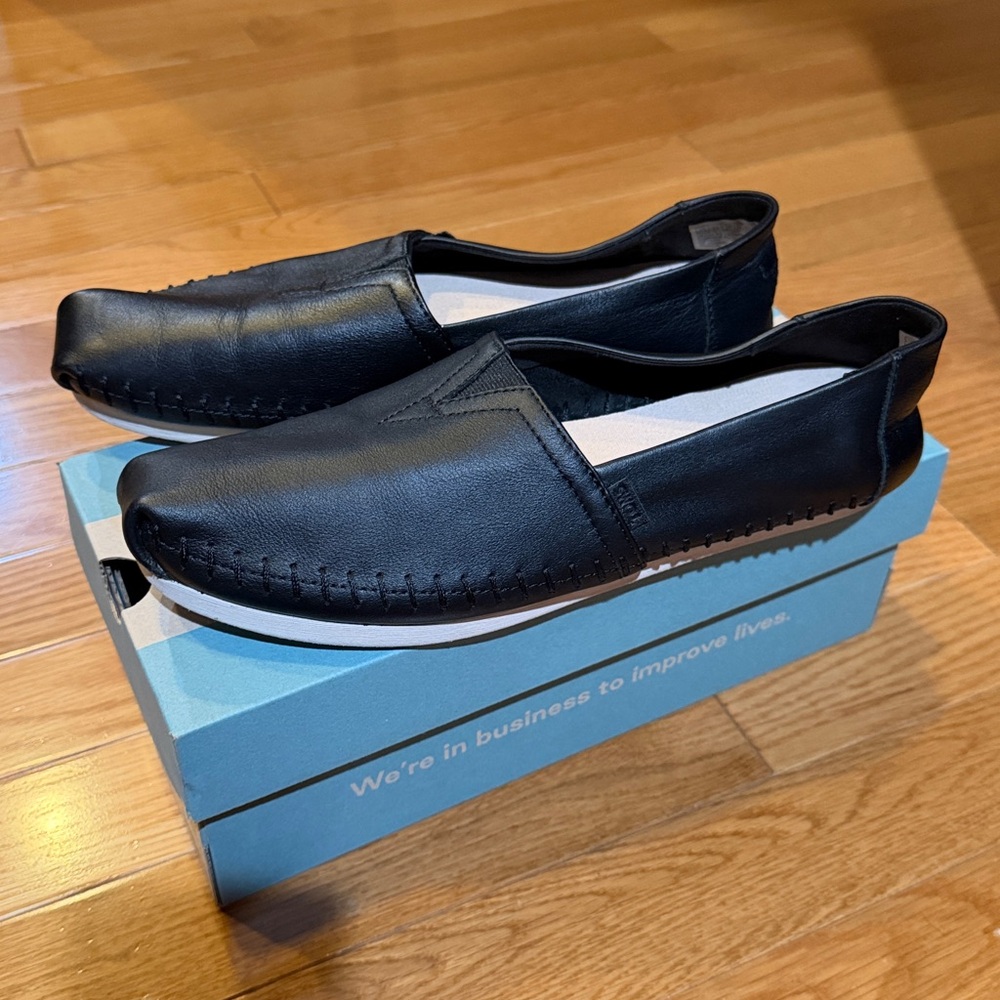 TOMS Classic Black Alpargata - Picture 4 of 6